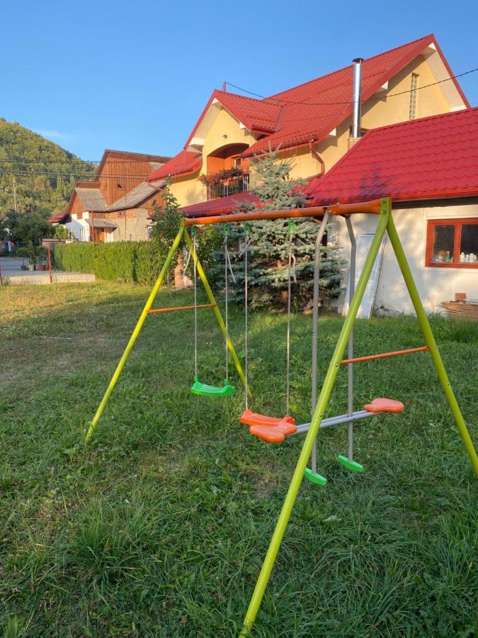 Отель Casa Cu Flori Мойсей Экстерьер фото